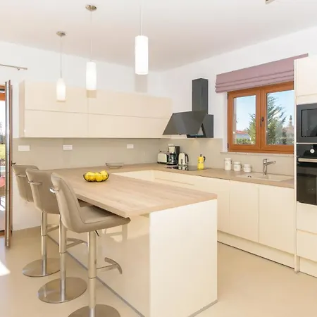 Villa Mattuzzi By Guide *