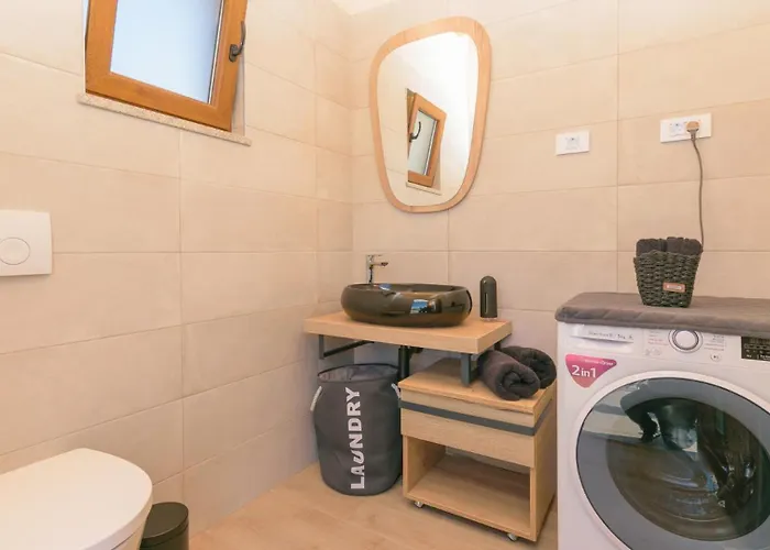 Mattuzzi By Guide Villa *